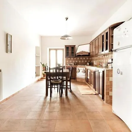 Tavola Tonda Apartamento