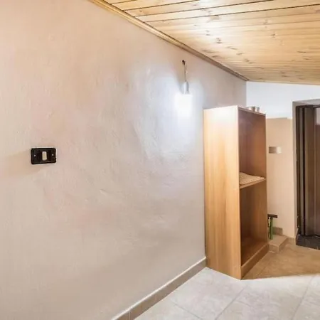 Tavola Tonda Apartamento *