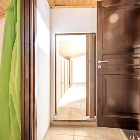 Tavola Tonda Apartment